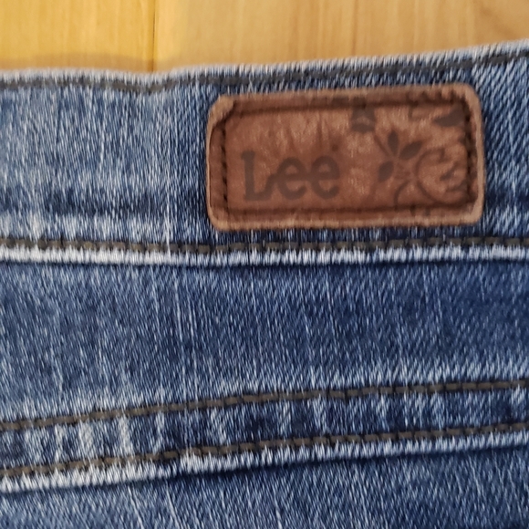 LEE RELAXED STRAIGHT LEG, HIGH RISE - Picture 3 of 9